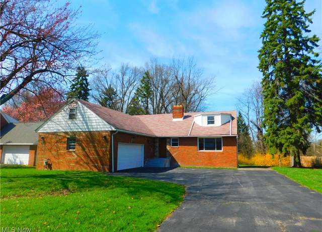 Property at 4643 Monticello Blvd, South Euclid, OH 44143, 4 beds, 3.5 baths