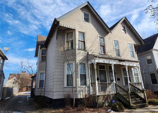 Property at 1557 E 47th St, Cleveland, OH 44103, 9 beds, 4 baths