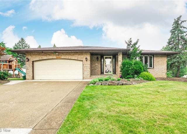 Property at 2640 Fleger Dr, Parma, OH 44134, 3 beds, 1.5 baths