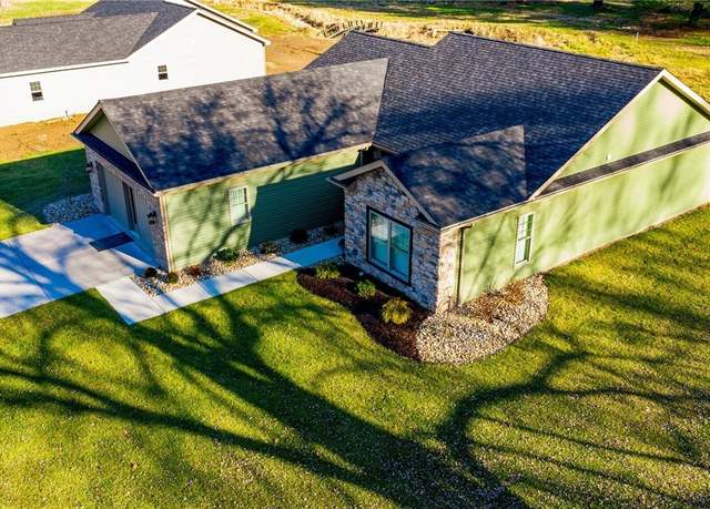 Property at 0 Valley View Dr, Weirton, WV 26062, 2 beds, 2 baths