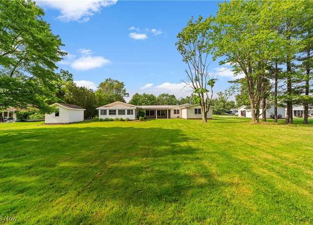 Property at 35036 Martin Rd, Willoughby Hills, OH 44094, 4 beds, 4 baths