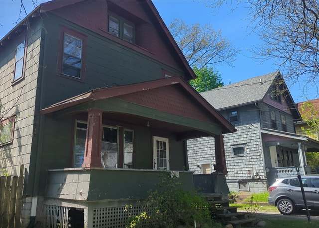 Property at 2200 6th St SW, Akron, OH 44314, 3 beds, 1.5 baths