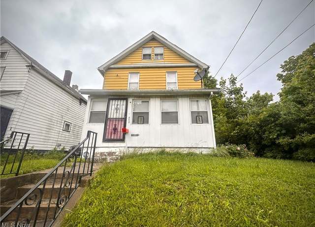 Property at 848 Norwood Ave, Youngstown, OH 44510, 4 beds, 1 bath