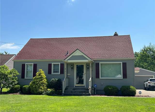 Property at 145 Marcia Dr, Austintown, OH 44515, 3 beds, 2 baths