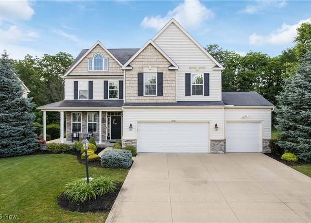 Property at 4276 Brownstone Ln, Medina, OH 44256, 4 beds, 3 baths