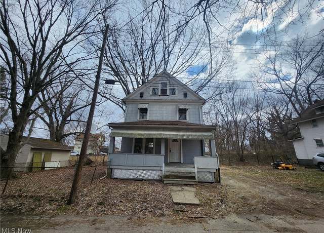 Property at 937 Argonne Ct, Akron, OH 44311, 3 beds, 1 bath