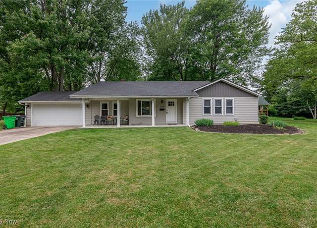 Property at 748 Fair St, Berea, OH 44017, 3 beds, 2 baths