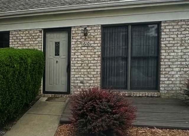 Property at 1610 West Hampton Dr, Youngstown, OH 44515, 3 beds, 1 bath