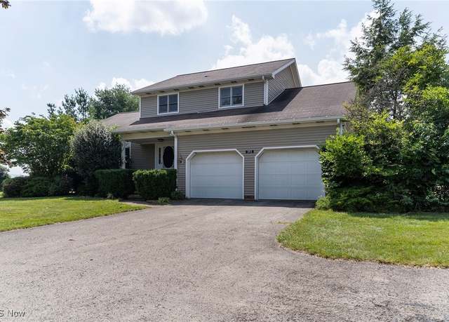 Property at 393 Cunningham Rd, Salem, OH 44460, 3 beds, 2.5 baths