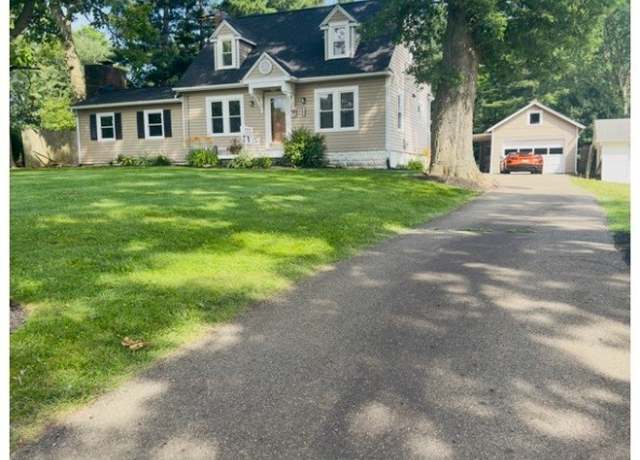 Property at 2448 Columbus Rd, Wooster, OH 44691, 3 beds, 2 baths