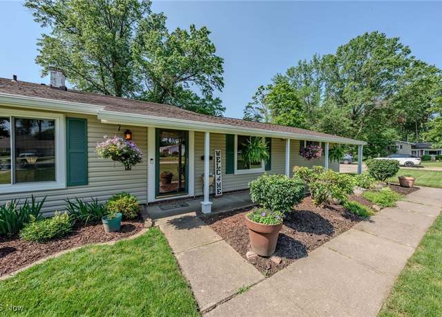 Property at 25171 Doe Dr, North Olmsted, OH 44070, 3 beds, 1.5 baths