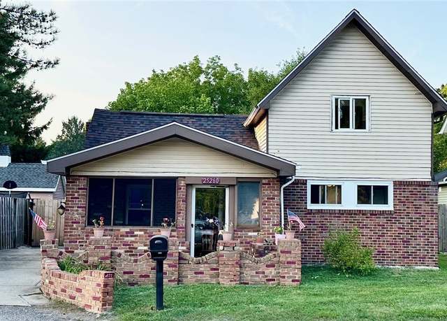 Property at 25260 Sprague Rd, Olmsted Falls, OH 44138, 3 beds, 1 bath
