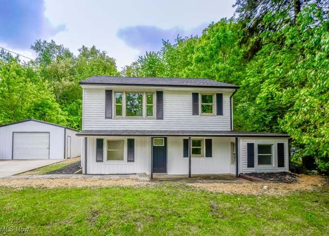 Property at 730 Chenoweth Dr, Akron, OH 44319, 3 beds, 2.5 baths