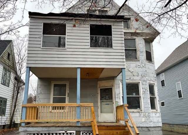 Property at 1424 E 111th St, Cleveland, OH 44106, 4 beds, 2 baths