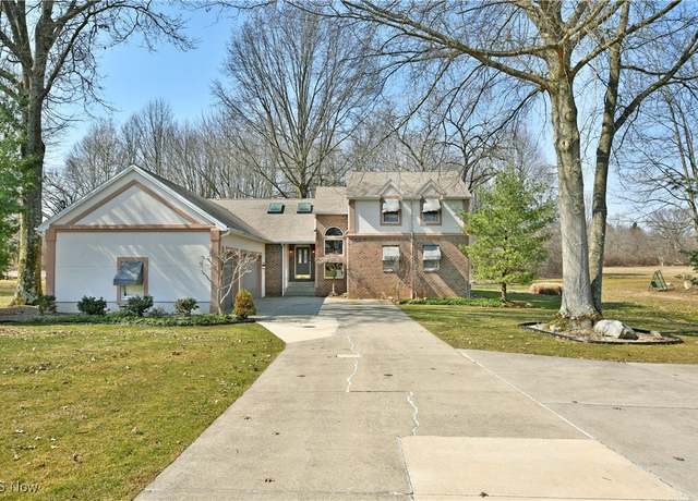 Property at 6024 Chidester Dr, Canfield, OH 44406, 4 beds, 2.5 baths