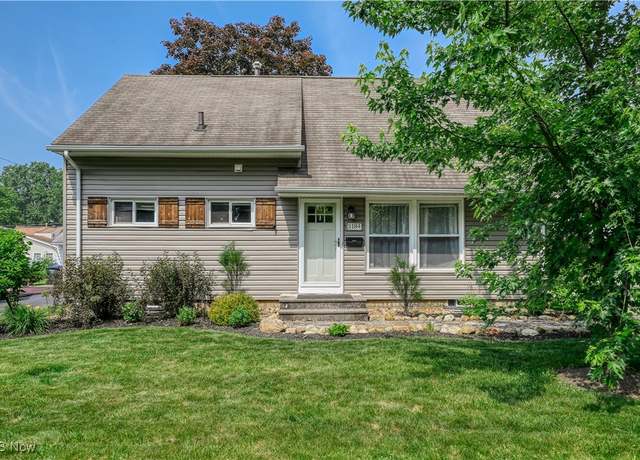 Property at 3184 8th St, Cuyahoga Falls, OH 44221, 4 beds, 2 baths