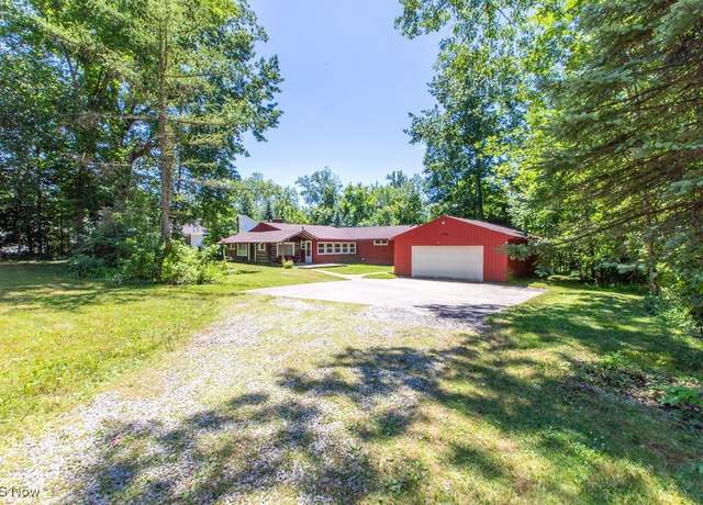Property at 1918 Norton Rd, Stow, OH 44224, 3 beds, 1 bath