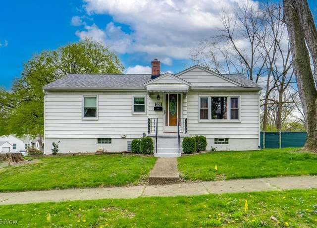 Property at 1213 Clifton Ave, Akron, OH 44310, 3 beds, 2 baths