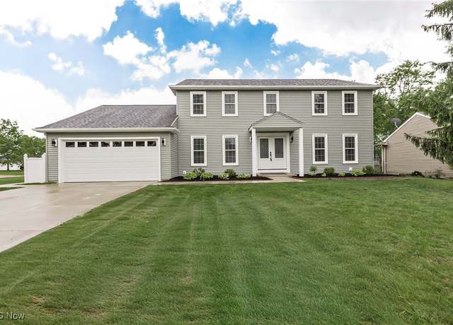 Property at 13179 Fairwinds Dr, Strongsville, OH 44136, 4 beds, 3.5 baths