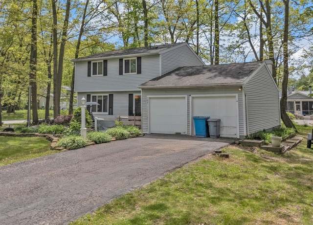 Property at 1620 Sapphire Dr, Hudson, OH 44236, 3 beds, 1.5 baths