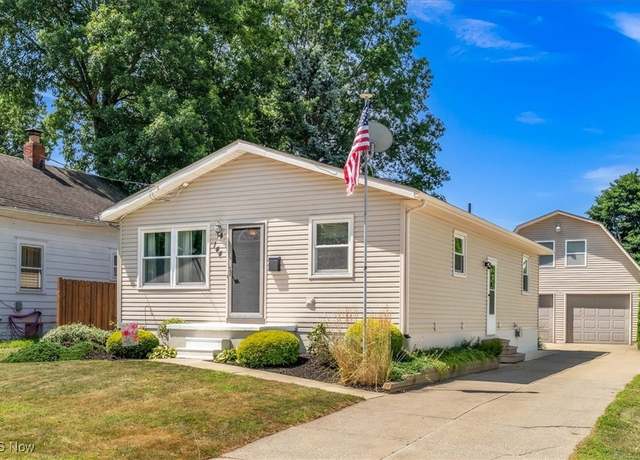 Property at 144 Grace Ave, Barberton, OH 44203, 3 beds, 2 baths