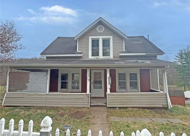 Property at 38 Radabaugh Rd, Marietta, OH 45750, 2 beds, 2 baths
