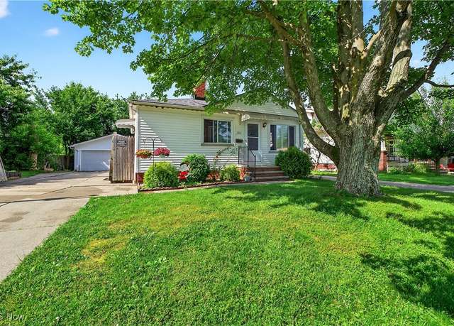 Property at 3812 Center Dr, Parma, OH 44134, 3 beds, 2 baths