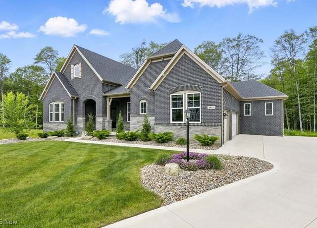 Property at 2917 Galway Dr, Brunswick, OH 44212, 4 beds, 3.5 baths