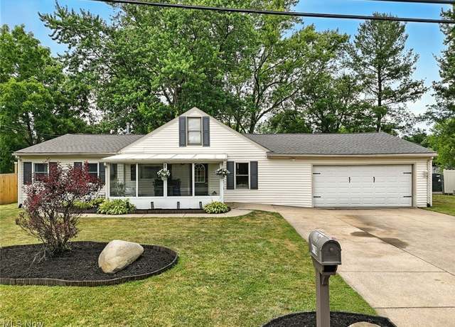 Property at 4118 Vira Rd, Stow, OH 44224, 4 beds, 2 baths