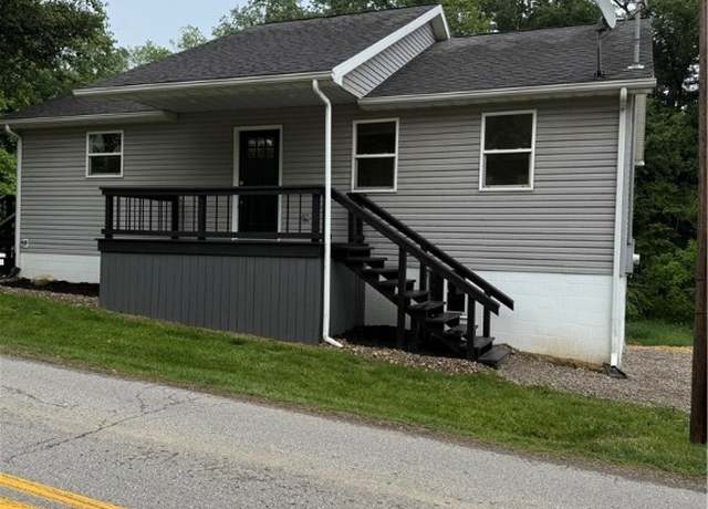 Property at 2425 S Pleasant Grv, Zanesville, OH 43701, 4 beds, 2 baths