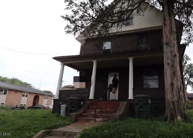 Property at 722 High Ave NW, Canton, OH 44703, 3 beds, 2 baths