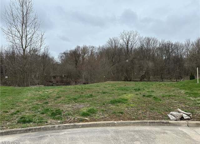 Property at 1809 Lake Creek Cir NW, Massillon, OH 44647