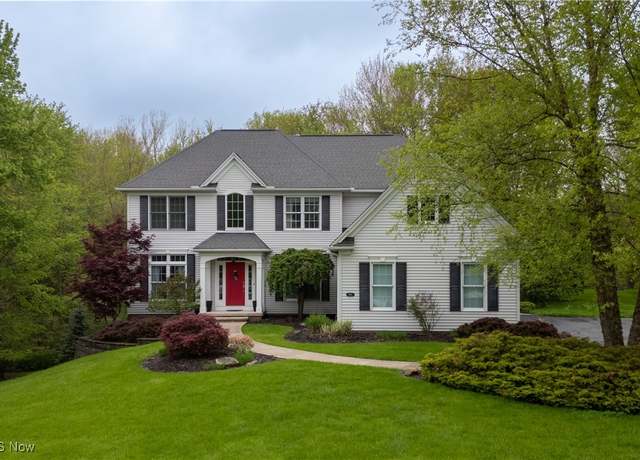 Property at 405 W Homestead Dr, Aurora, OH 44202, 4 beds, 3.5 baths