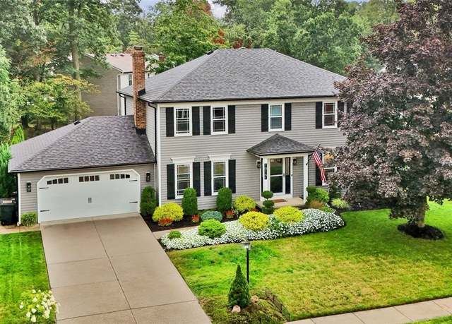 Property at 10141 Huntington Park Dr, Strongsville, OH 44136, 4 beds, 2.5 baths
