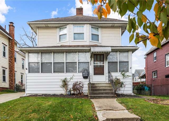Property at 1211 East Ave, Elyria, OH 44035, 3 beds, 1.5 baths
