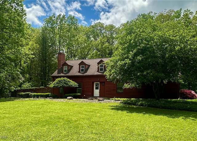 Property at 28 Wildfern Dr, Youngstown, OH 44505, 4 beds, 3 baths
