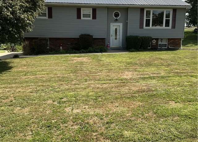 Property at 980 Locust Lake Cir, Zanesville, OH 43701, 3 beds, 1.5 baths