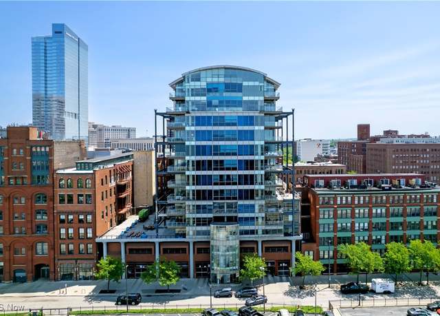 Property at 701 W Lakeside Ave #1001, Cleveland, OH 44113, 3 beds, 2.5 baths