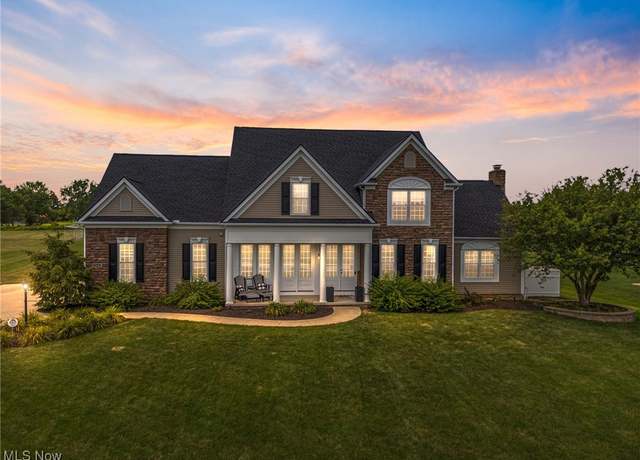 Property at 3662 Windsong Dr, Medina, OH 44256, 4 beds, 3 baths