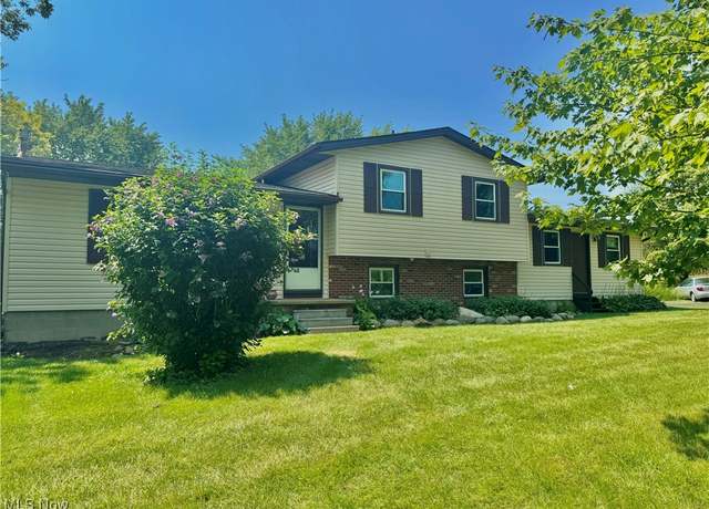 Property at 2694 Frost Rd, Mantua, OH 44255, 4 beds, 3 baths