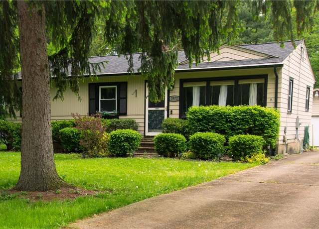 Property at 3972 Genevieve Blvd, Stow, OH 44224, 3 beds, 1.5 baths