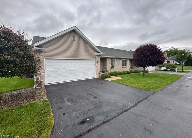 Property at 6 Danbury Ct, Warren, OH 44483, 2 beds, 3 baths