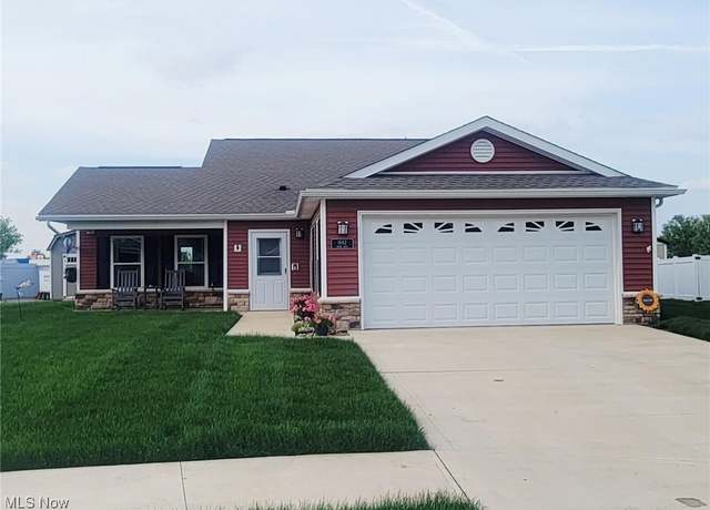 Property at 1662 Arrow Dr, Ashland, OH 44805, 3 beds, 2 baths