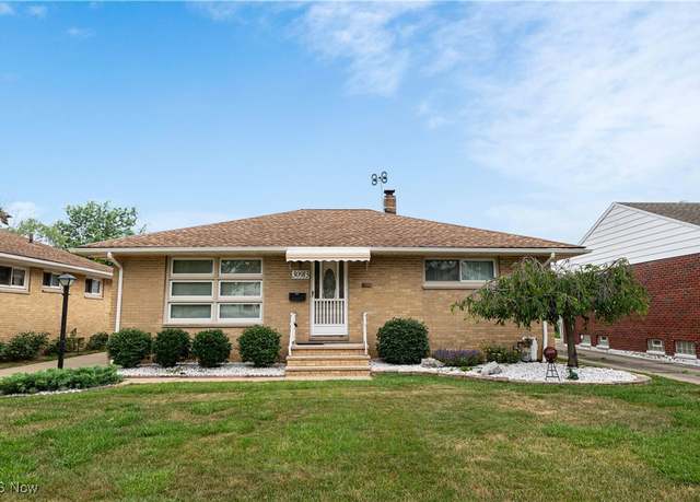 Property at 30913 Ronald Dr, Willowick, OH 44095, 3 beds, 2 baths