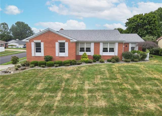 Property at 1402 Clinton St, Niles, OH 44446, 3 beds, 3 baths