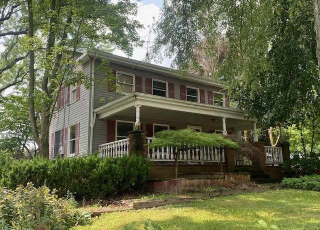 Property at 417 State Rd NW, Warren, OH 44483, 3 beds, 2 baths