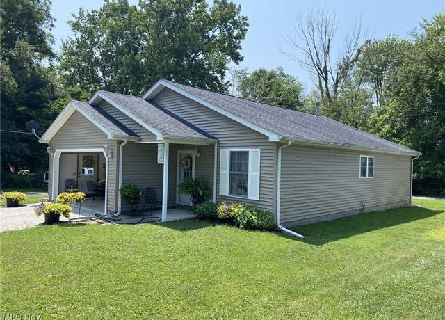 Property at 4865 Kathryn Dr, Geneva, OH 44041, 3 beds, 2 baths