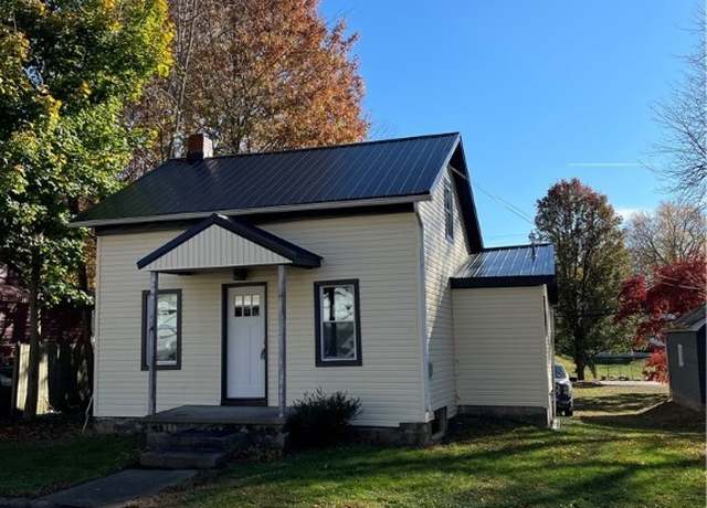Property at 1619 Adams St, Coshocton, OH 43812, 3 beds, 1 bath