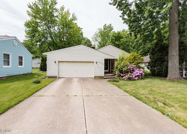 Property at 144 Charlotte St, Painesville, OH 44077, 4 beds, 2 baths