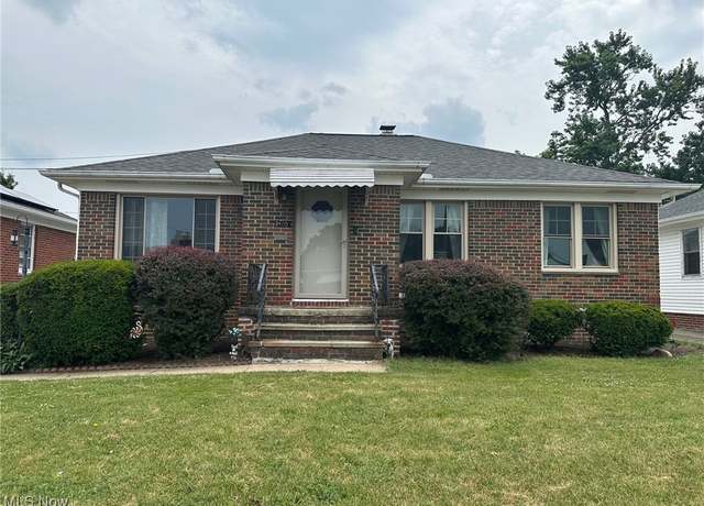 Property at 8409 Lanyard Dr, Parma, OH 44129, 3 beds, 2 baths